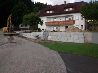 Baggerarbeiten von Thomas Bräuer Erdbau - Steinmauern